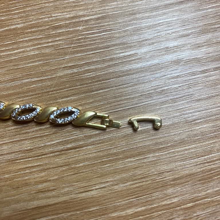 Kırık Kolyeye Çözüm Yok!