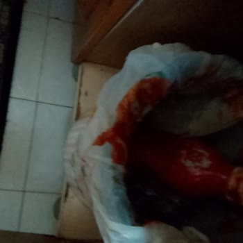 Patlayan Ketçaplar: Ürün Kalitesi Ve Müşteri Memnuniyetsizliği