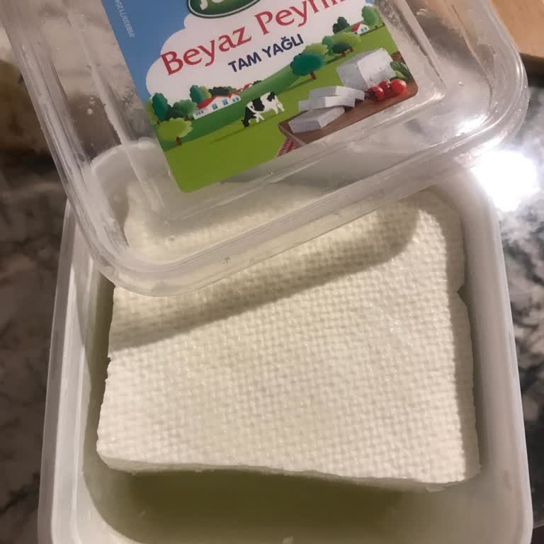 Sütaş Beyaz Peynirde Garip Tat Ve Koku Sorunu