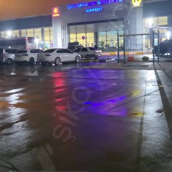 Ajet'ten Şikayet Var!