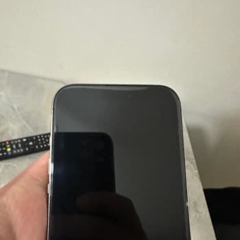 Spigen Ekran Koruyucu Sorunu: Kenarlarda Boşluk