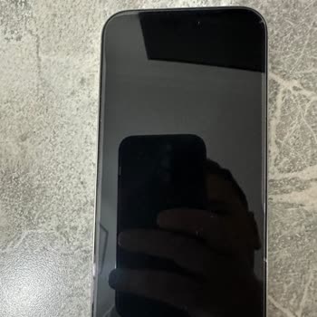 Spigen Ekran Koruyucu Sorunu: Kenarlarda Boşluk