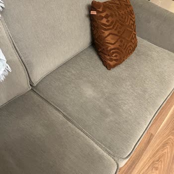 Koltuk Takımında Hızla Oluşan Beyaz Lekeler