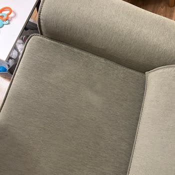 Koltuk Takımında Hızla Oluşan Beyaz Lekeler