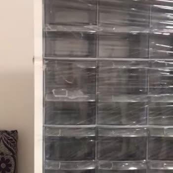 Sembol Plastik Kırık Dolap Ve İlgisiz Satıcı: Çözüm Bekleyen Müşteri