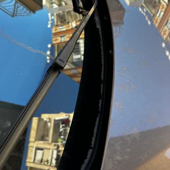 BMW 320i Ön Cam Fitili Sorunu