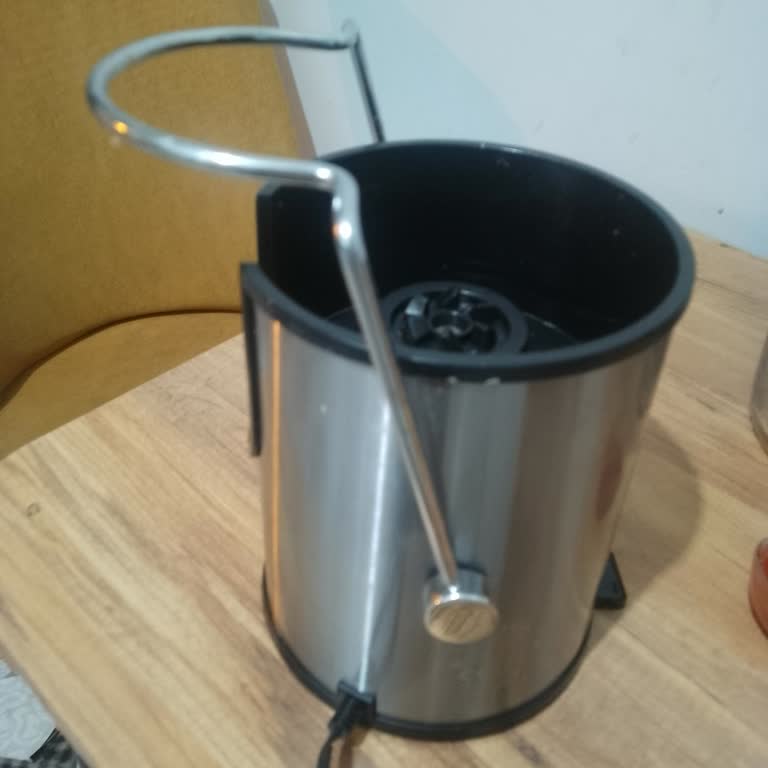 Kiwi Home Meyve Sıkacağı: Sürekli Motor Sorunu