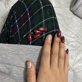 La Liva Beauty Studio Academy İle Başarısız Tırnak İşlemi