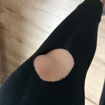 Yırtık Tayt Ve Yetersiz Müşteri Hizmeti