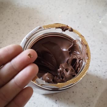 Nutella Kavanozunda Tehlikeli Cisim: Çocuk Güvenliği Tehlikede