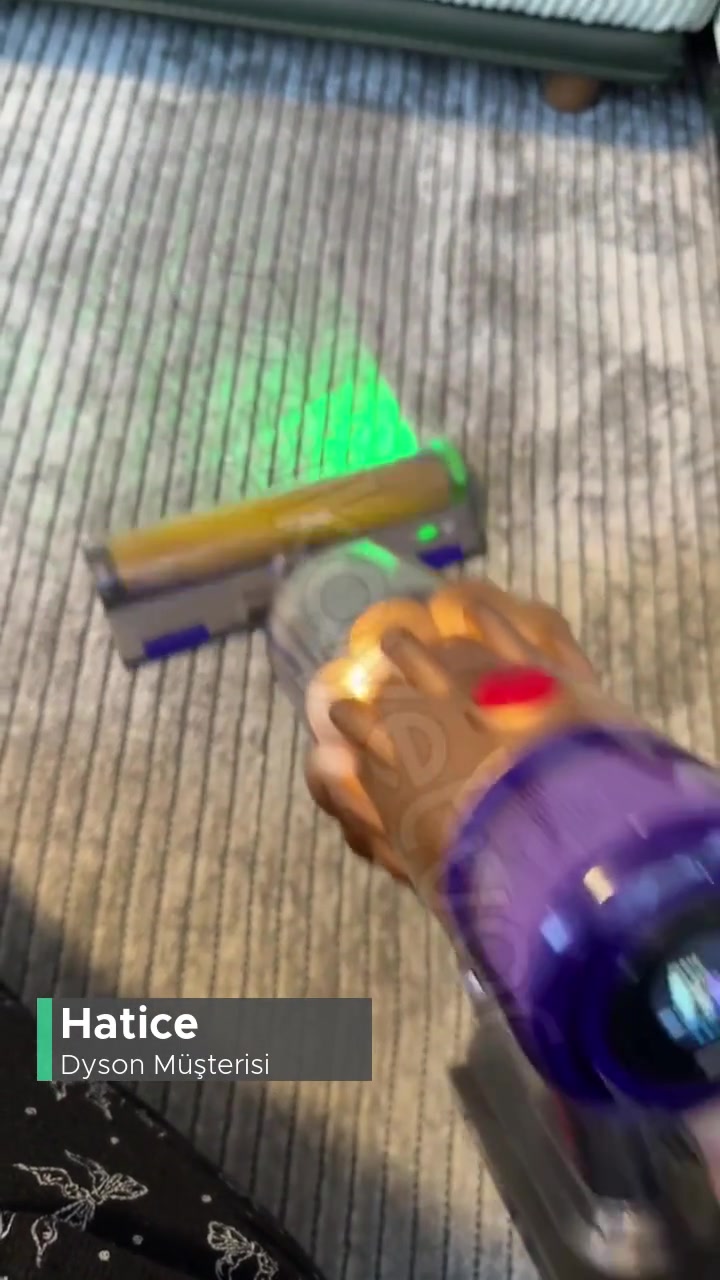 Dyson Süpürgem Çalışırken Duruyor Süpürmüyor videonun kapak resmi