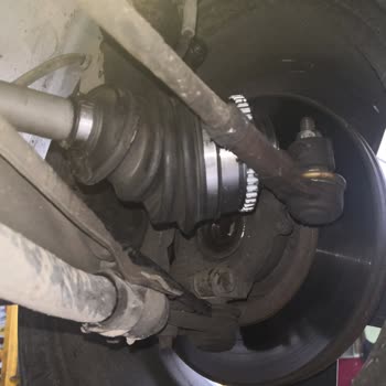 Sürekli Arızalanan Aks Parçası: Ürün Kalitesi Ve Güvenilirliği Sorgulanıyor