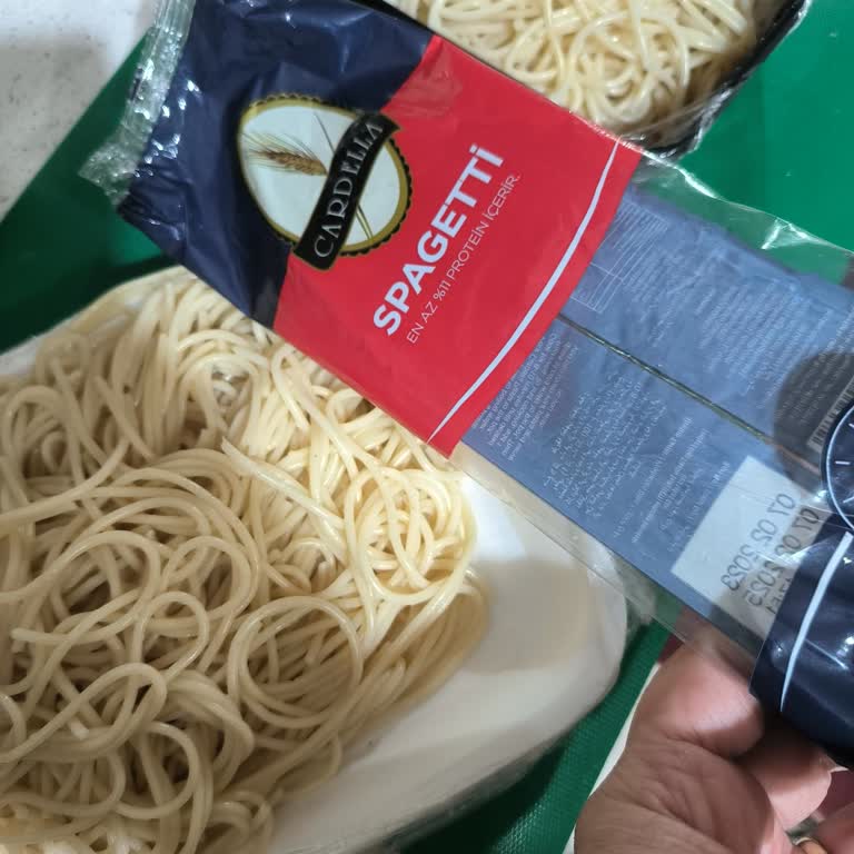 BİM Cardella Makarnada Kötü Bir Hamur Kokusu Var!