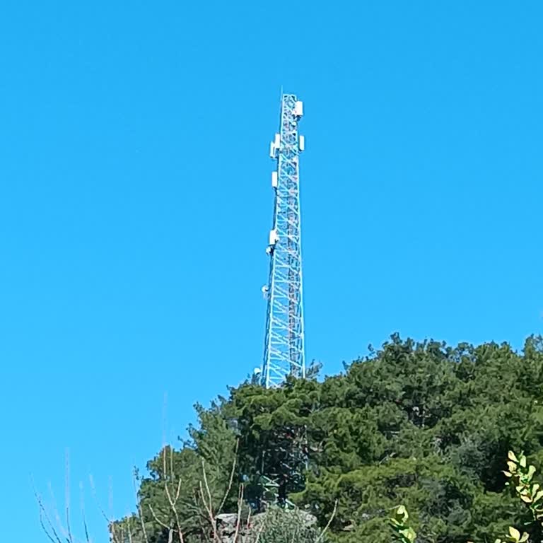 Baz İstasyonu Işıklandırma Sorunu Çözülmeli