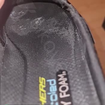 Skechers Summits Modelde İç Taban Delinmesi!