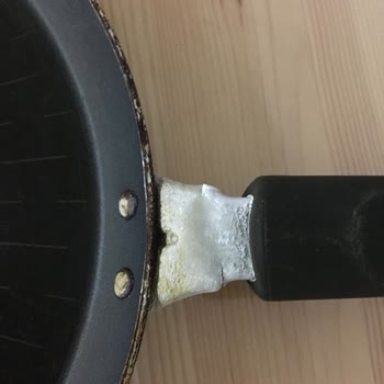 Tefal Tava Sapı Kullanımda Yamuluyor