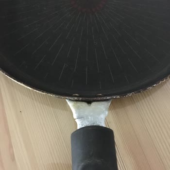 Tefal Tava Sapı Kullanımda Yamuluyor