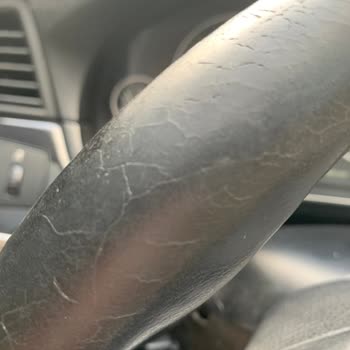 BMW Araçlarda Sürekli Eriyen Parçalar Sorunu