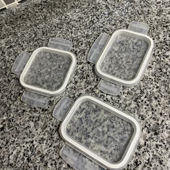 Kırılan Kapaklar Yüzünden Kullanılamayan Saklama Kapları