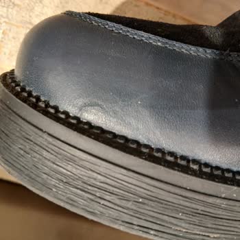 Kalitesiz Ürün Ve İlgisiz Müşteri Hizmetleri