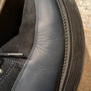 Kalitesiz Ürün Ve İlgisiz Müşteri Hizmetleri