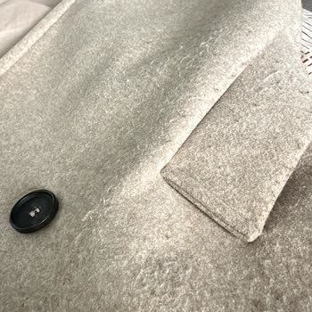 Zara Kabanında Hayal Kırıklığı: Tüylenme Ve İade Sorunu