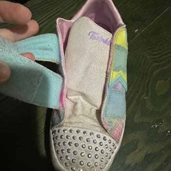 Skechers Ayakkabıda Kalite Sorunu Ve İlgisizlik