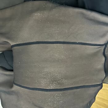Pahalı Çoraplar İkinci Kullanımda Tiftiklendi