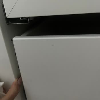 Hasarlı Gardırop Ve Ulaşılamayan Müşteri Hizmetleri