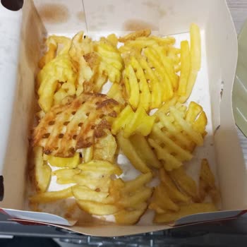 Sipariş Eksikliği Ve Saygısız Çalışan Deneyimi