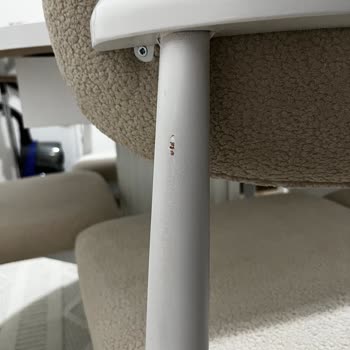 Kırık Ve Hasarlı Mobilyalarla Gelen Hayal Kırıklığı