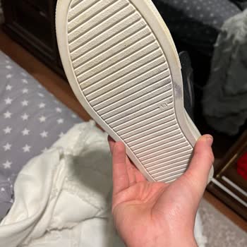 @cgayakkabi Kusurlu Ve Yanlış Numara Ayakkabı Gönderimi!