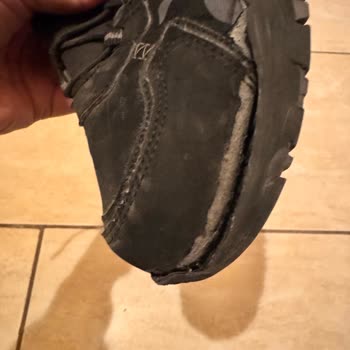 Deichmann'dan Aldığımız Ayakkabının Yapışkanı Açıldı, Para İadesi İstiyorum