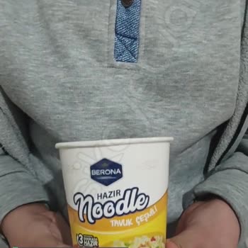 Berona Noodle Alerji Yaptı!