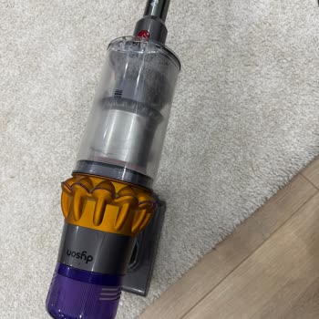 Dyson V15 Halı Başlığı Kırıldı, Acil Destek Bekliyorum