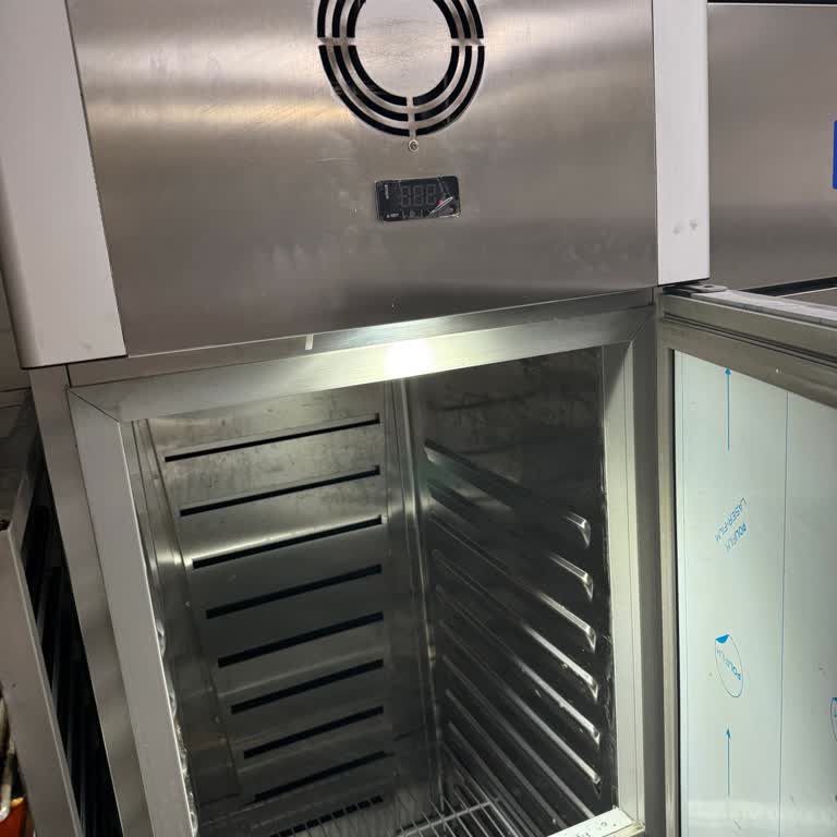 Empero Soğuk Dolabın Çalışmama Sorunu Ve Servis İletişim Problemi