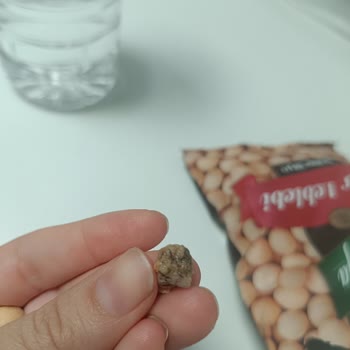 Çıtır Leblebi İçinden Taş Şoku!