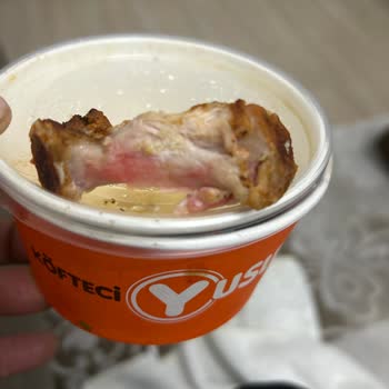 Köfteci Yusuf'ta Pişmemiş Tavuk Ve İptal Sorunu