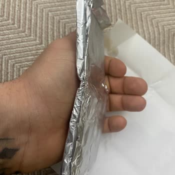 Kırık Ve Yarım Paketlenmiş Ülker Karmen Çikolata