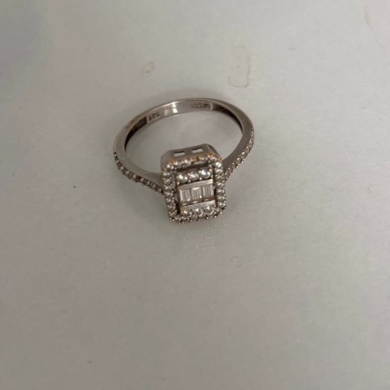 Altınbaş Mücevherat Mağazasında Yanıltıcı Ürün Satışı