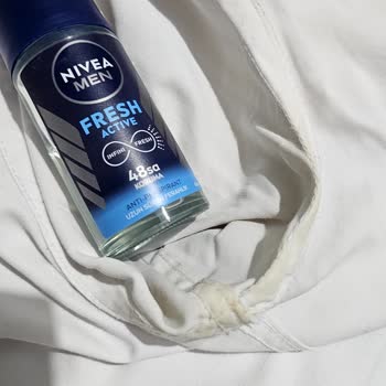 Roll-On Lekeleri: Beyaz Gömlekler Mahvoldu!