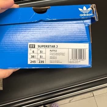 Yanıltıcı Fiyat Etiketi Ve İlgisiz Mağaza Çalışanı