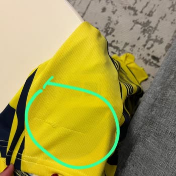 Fenerium Online'dan Aldığım Formada Yırtık Problemi