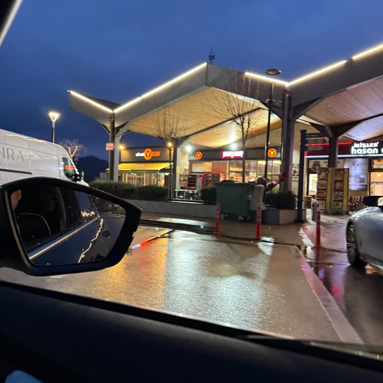 Köfteci Yusuf'ta Yanlış Sipariş Ve Saygısız Hizmet