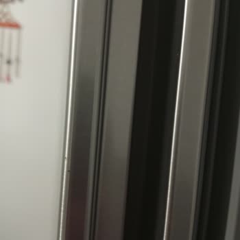 Buzdolabı Kapak Soyulması Ve Paslanma Sorunu