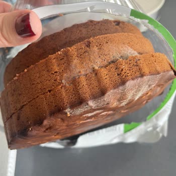 Küflü Pastaban Şoku: UNO Ve Çağdaş'tan Açıklama Bekliyorum