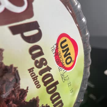 Küflü Pastaban Şoku: UNO Ve Çağdaş'tan Açıklama Bekliyorum