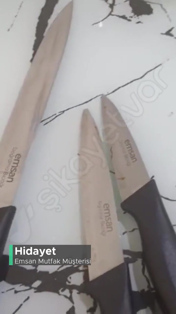 Emsan Bıçak Pas Yapıyor! videonun kapak resmi