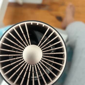 Pierre Cardin Saç Kurutma Makinesi Patladı