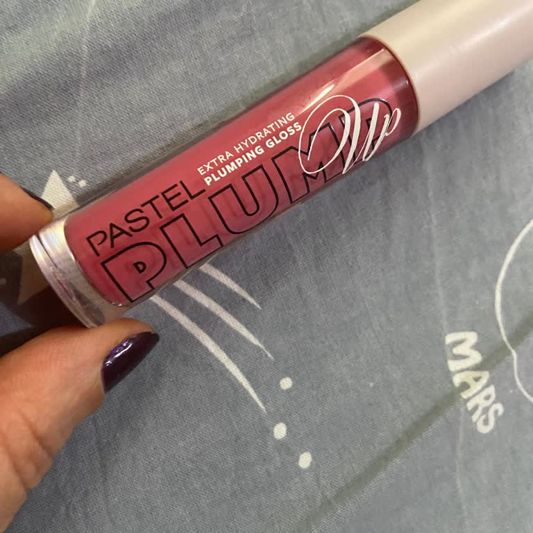 Pastel Likit Rujun Yan Etkisi: Dudak Yanması